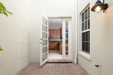 8221 NW 8th Way Boca Raton FL 33487