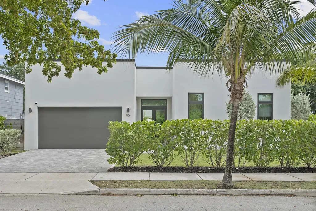 901 Upland Road West Palm Beach FL 33401