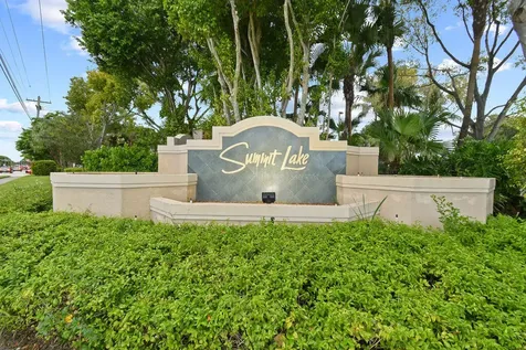 952 Summit Lake Drive West Palm Beach FL 33406