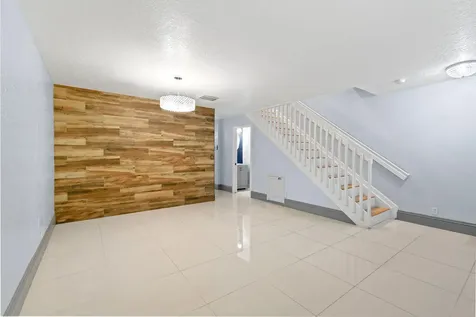 952 Summit Lake Drive West Palm Beach FL 33406