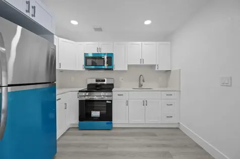 2785 Reo Lane Palm Springs FL 33461