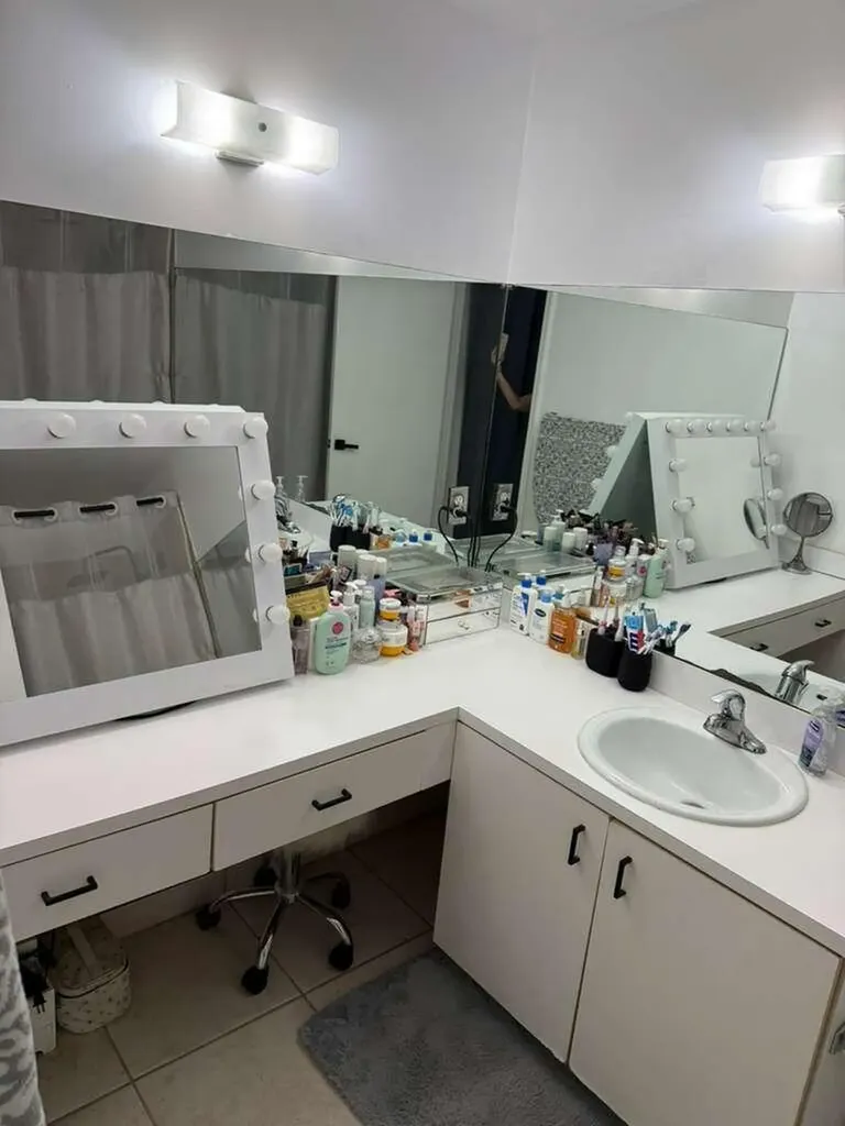 1601 Timberlane Circle Greenacres FL 33463