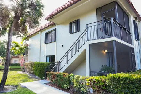 428 Lakeview Drive Weston FL 33326