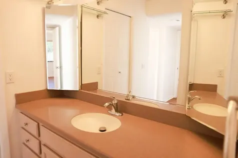 428 Lakeview Drive Weston FL 33326