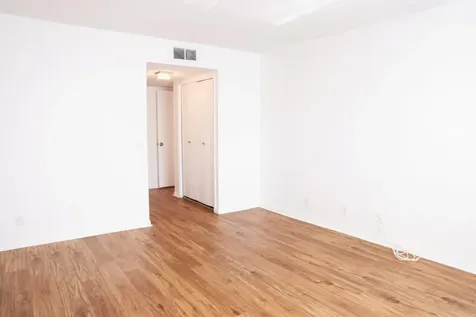 428 Lakeview Drive Weston FL 33326