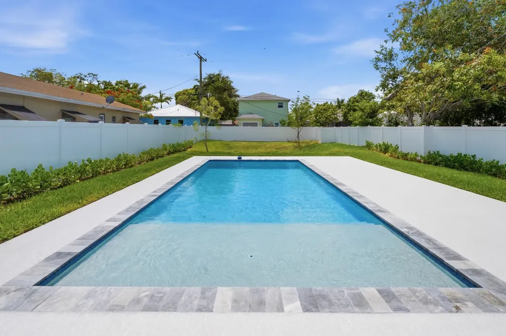 316 SW 4th Avenue Delray Beach FL 33444