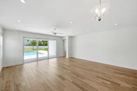 316 SW 4th Avenue Delray Beach FL 33444
