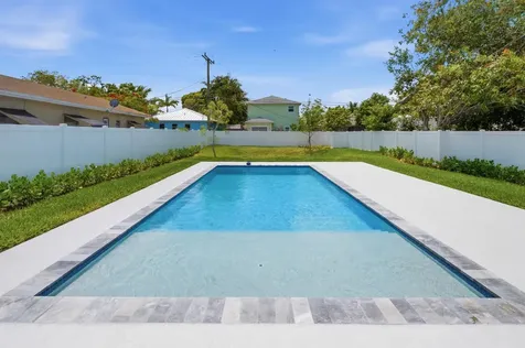 316 SW 4th Avenue Delray Beach FL 33444