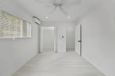 1279 Beach Road West Palm Beach FL 33404