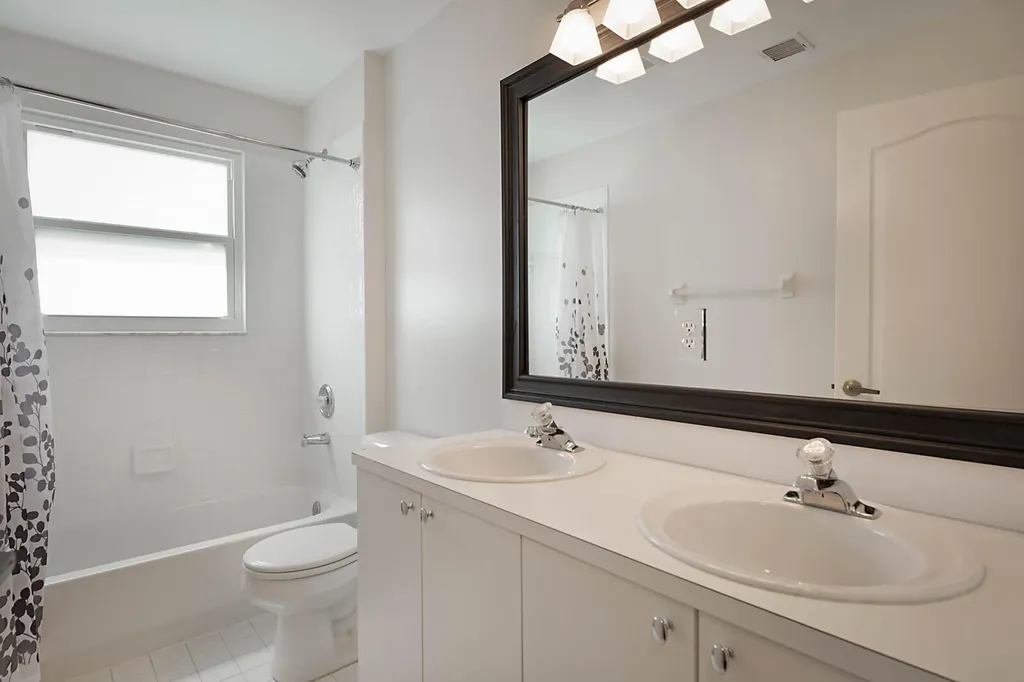 9485 Baritone Court Boca Raton FL 33496