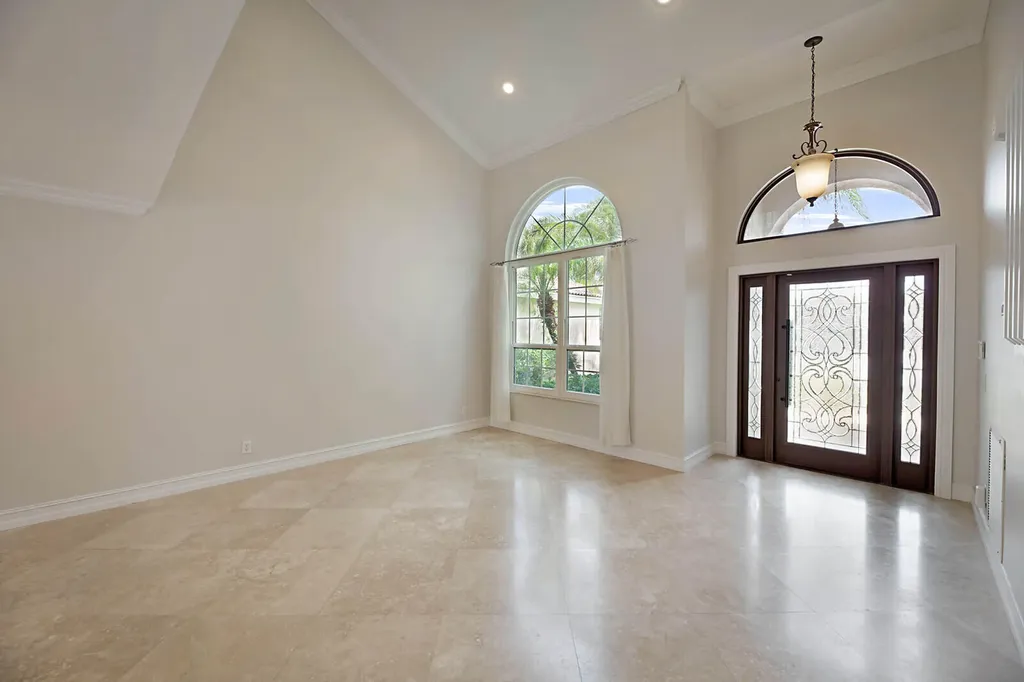9485 Baritone Court Boca Raton FL 33496