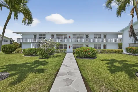 106 E Camden E West Palm Beach FL 33417