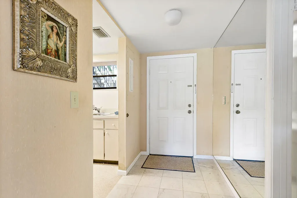 11863 Wimbledon Circle Wellington FL 33414