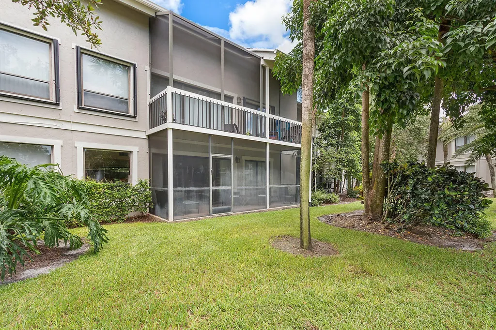 11863 Wimbledon Circle Wellington FL 33414