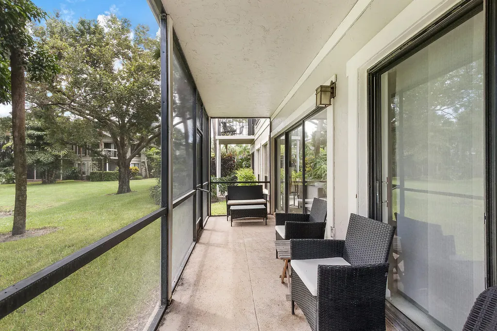 11863 Wimbledon Circle Wellington FL 33414