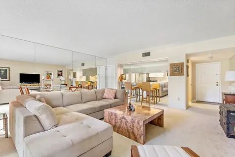 11863 Wimbledon Circle Wellington FL 33414