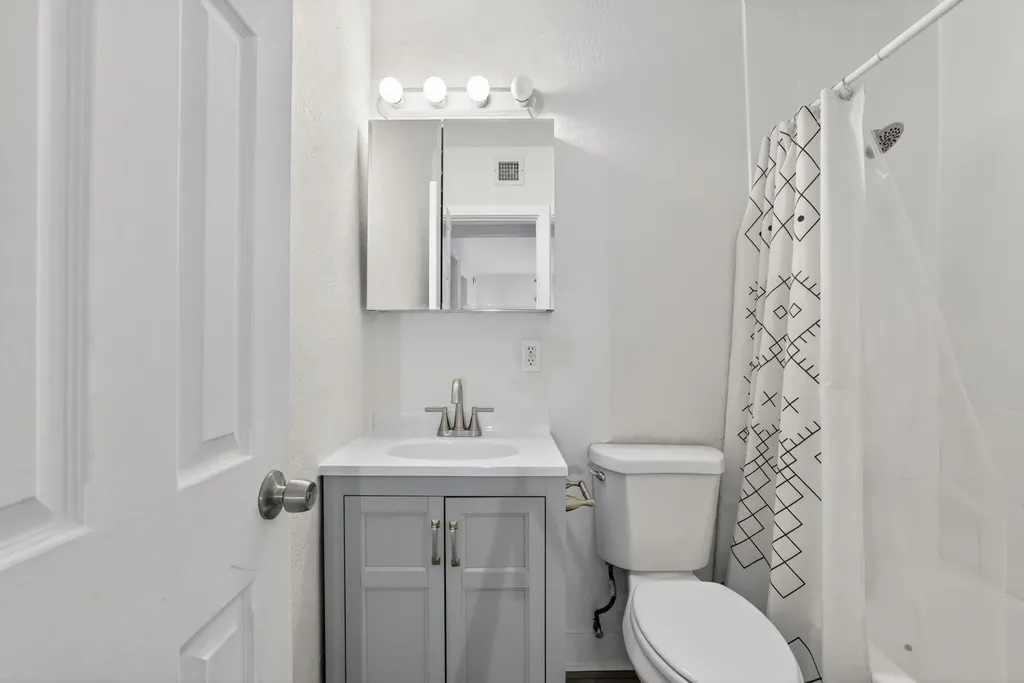 2741 NE 8th Avenue Wilton Manors FL 33334