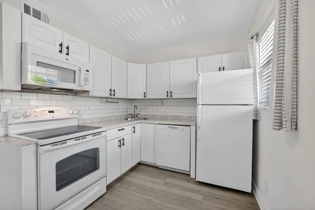 2741 NE 8th Avenue Wilton Manors FL 33334