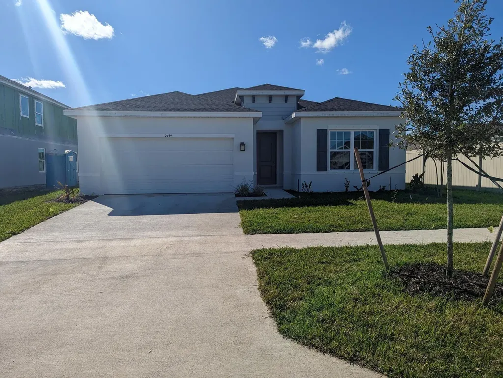 10644 SW Vasari Way Port St Lucie FL 34987