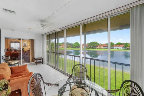 9829 Seacrest Circle Boynton Beach FL 33437