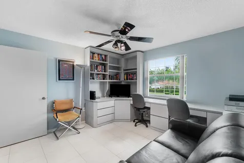 9829 Seacrest Circle Boynton Beach FL 33437