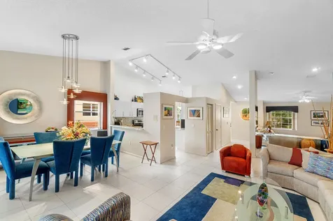 9829 Seacrest Circle Boynton Beach FL 33437