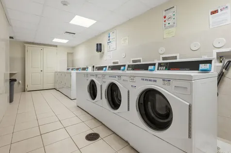 1515 E Broward Boulevard Fort Lauderdale FL 33301