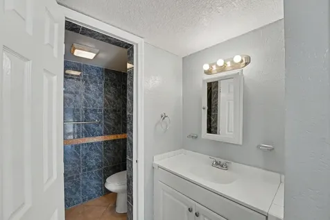 4848 NW 24th Lauderdale Lakes FL 33313