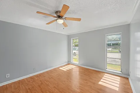 4848 NW 24th Lauderdale Lakes FL 33313