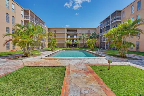 4848 NW 24th Lauderdale Lakes FL 33313