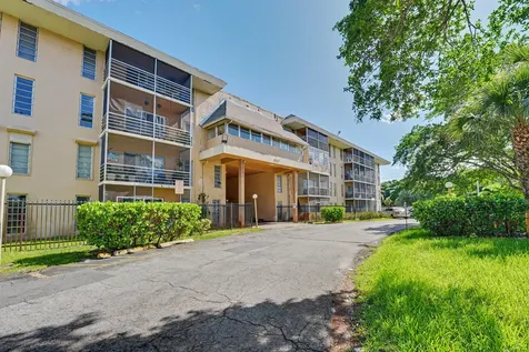 4848 NW 24th Lauderdale Lakes FL 33313