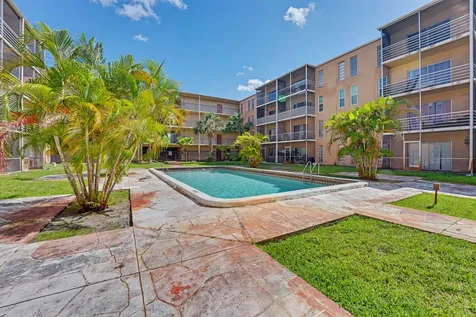 4848 NW 24th Lauderdale Lakes FL 33313