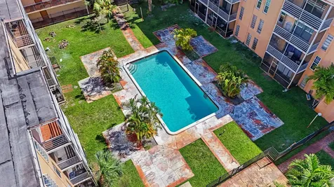 4848 NW 24th Lauderdale Lakes FL 33313