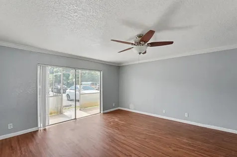 4848 NW 24th Lauderdale Lakes FL 33313
