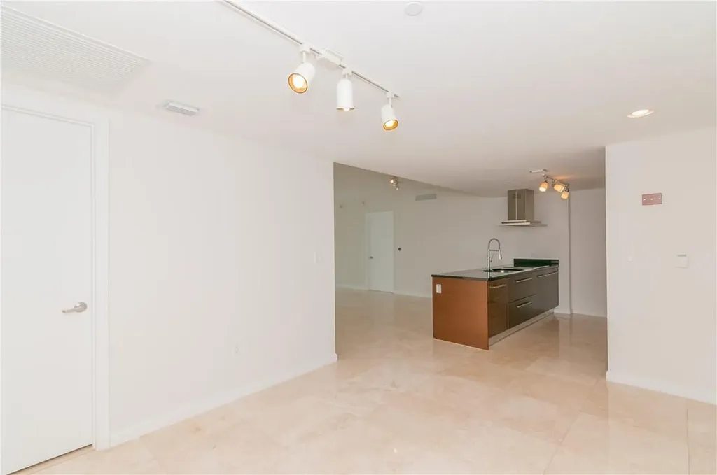 465 Brickell Avenue Miami FL 33131