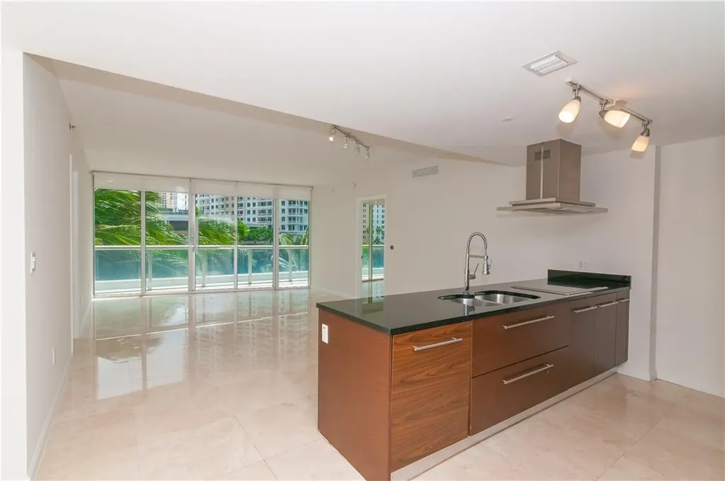 465 Brickell Avenue Miami FL 33131