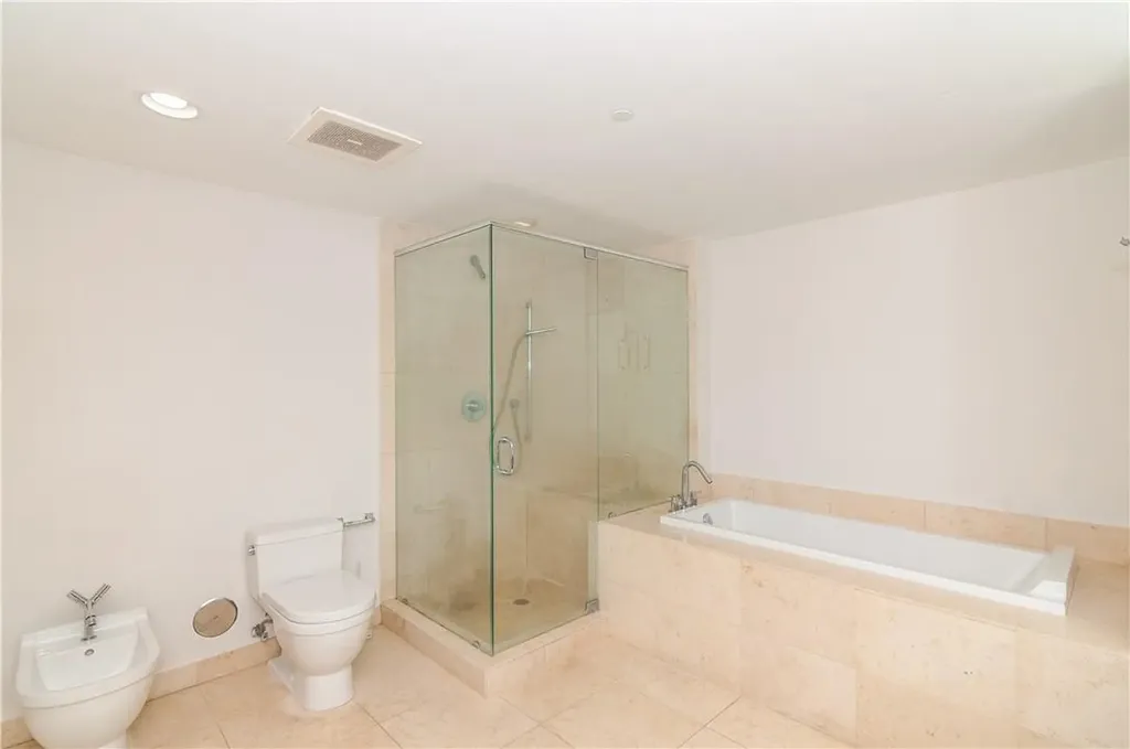 465 Brickell Avenue Miami FL 33131