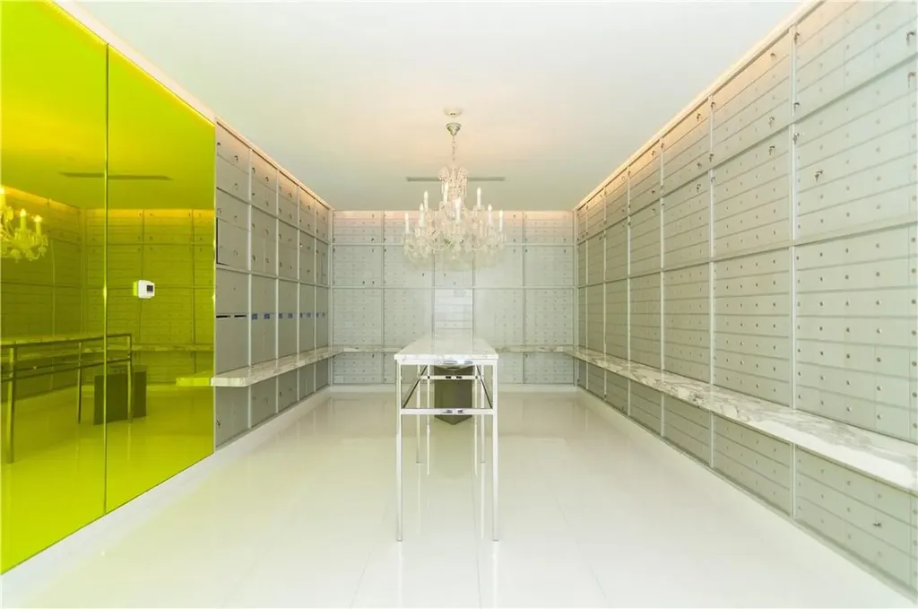 465 Brickell Avenue Miami FL 33131