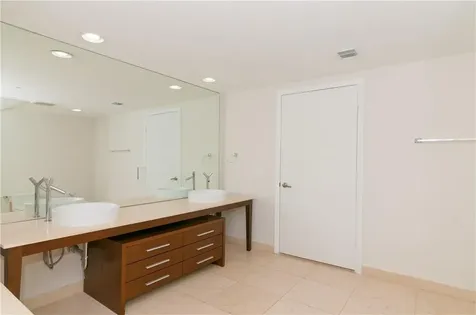 465 Brickell Avenue Miami FL 33131