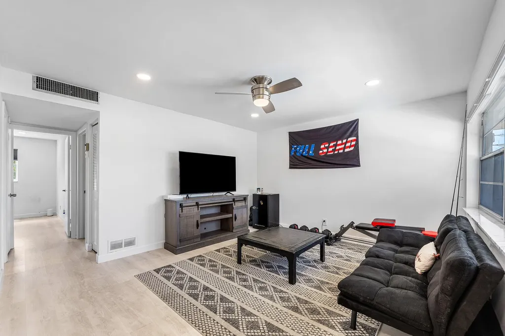 340 NW 19th Street Boca Raton FL 33432