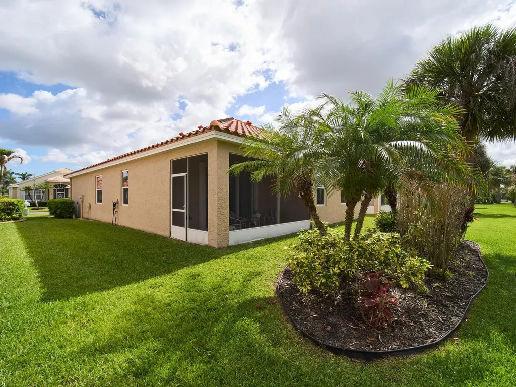 875 NW Sarria Court Port St Lucie FL 34986