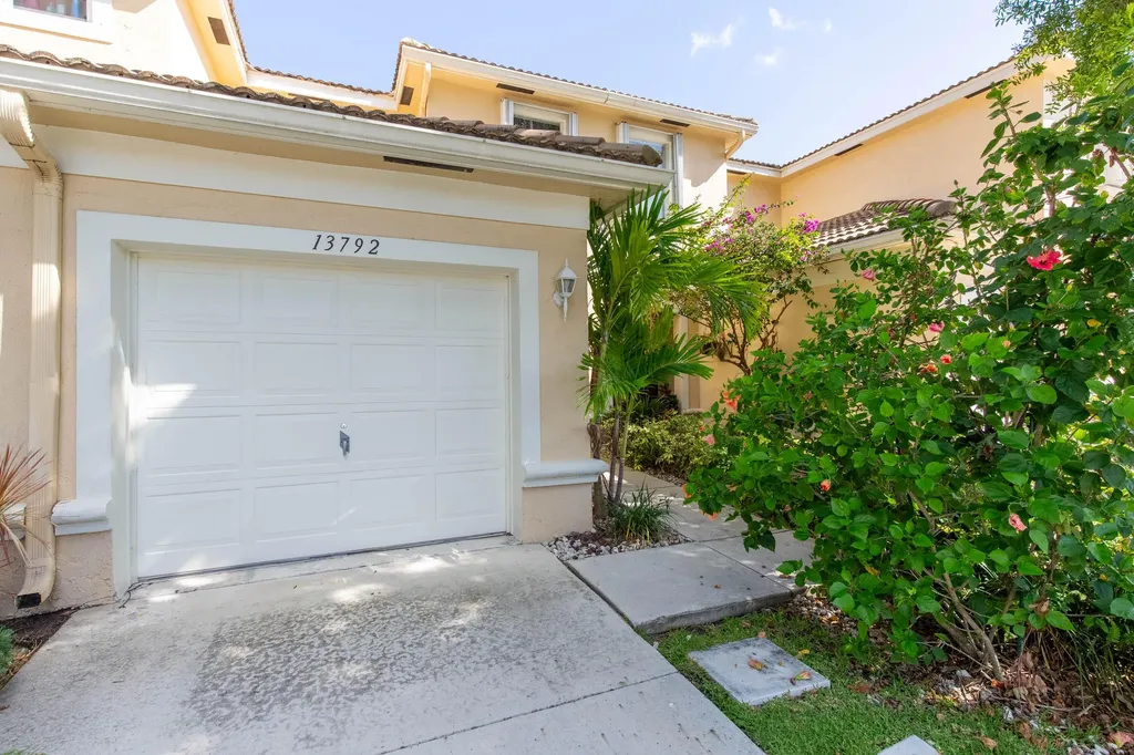 13792 Creston Place Wellington FL 33414