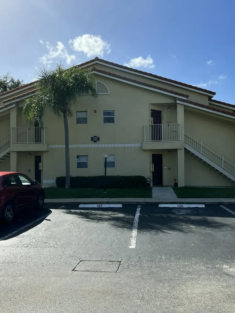 12840 Vista Isle Drive Sunrise FL 33325