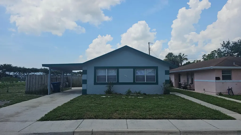 1501 W 17th Street Riviera Beach FL 33404