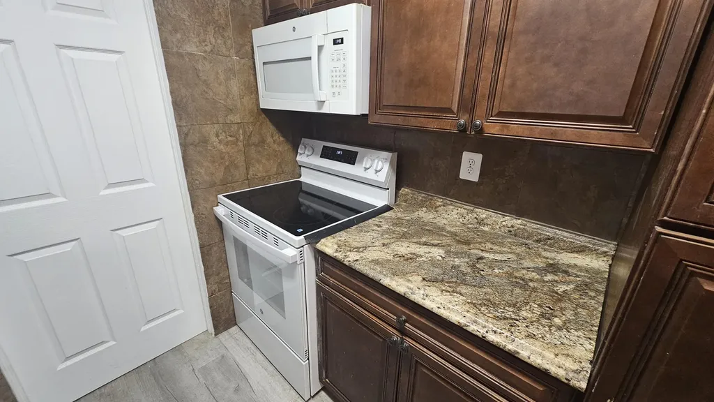 1501 W 17th Street Riviera Beach FL 33404