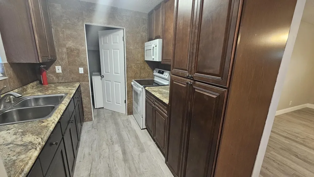 1501 W 17th Street Riviera Beach FL 33404
