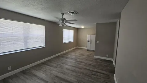 1501 W 17th Street Riviera Beach FL 33404