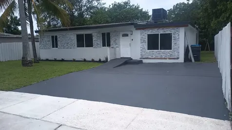 3730 SW 46th Avenue West Park FL 33023