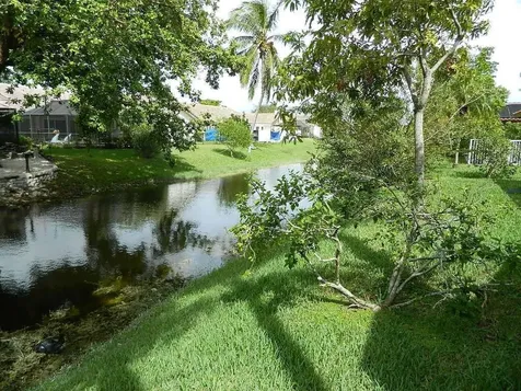 4002 NW 73rd Avenue Coral Springs FL 33065