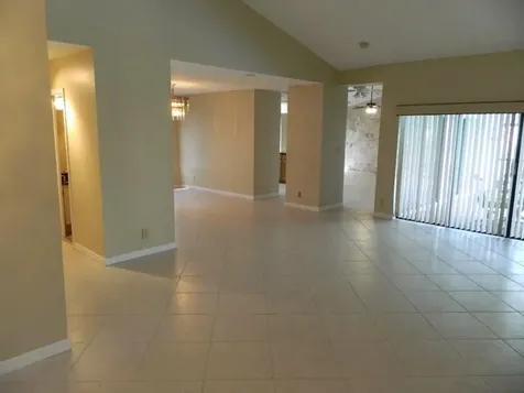 4002 NW 73rd Avenue Coral Springs FL 33065